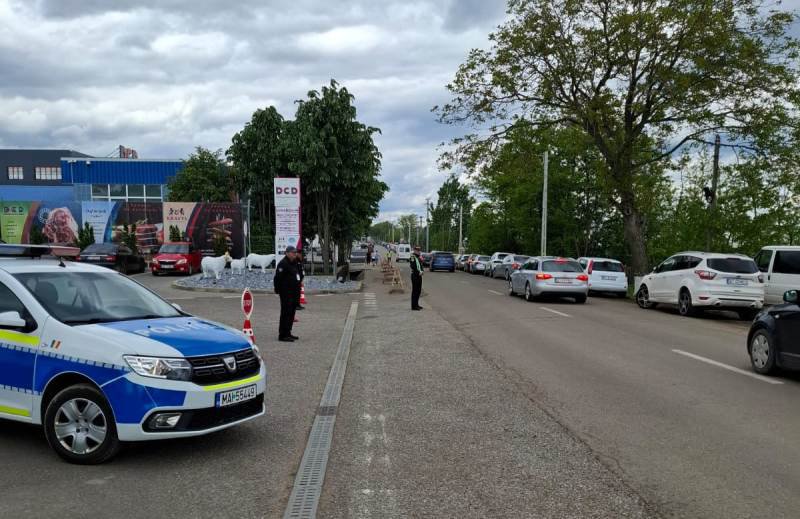 Polițiștii rutieri acționează pentru siguranța traficului în zona Festivalului din localitatea Roma
