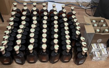 70 de sticle de coniac …