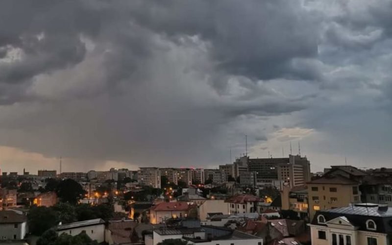 Meteorologii au actualizat prognoza! COD GALBEN de instabilitate atmosferică pentru județul Botoșani