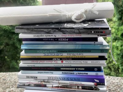 Volume în concurs pentru Premiul …