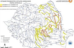Continuă riscul de inundații pe …