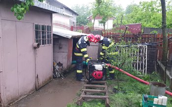 Inundații în județul Botoșani! Pompierii …