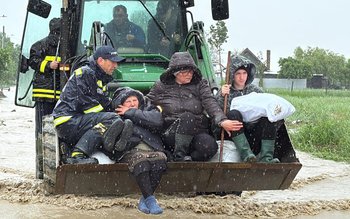 Județul Botoșani: Zeci de gospodării …