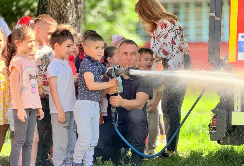 ISU Botoșani: lecție de siguranță la Grădinița nr. 2 Botoșani