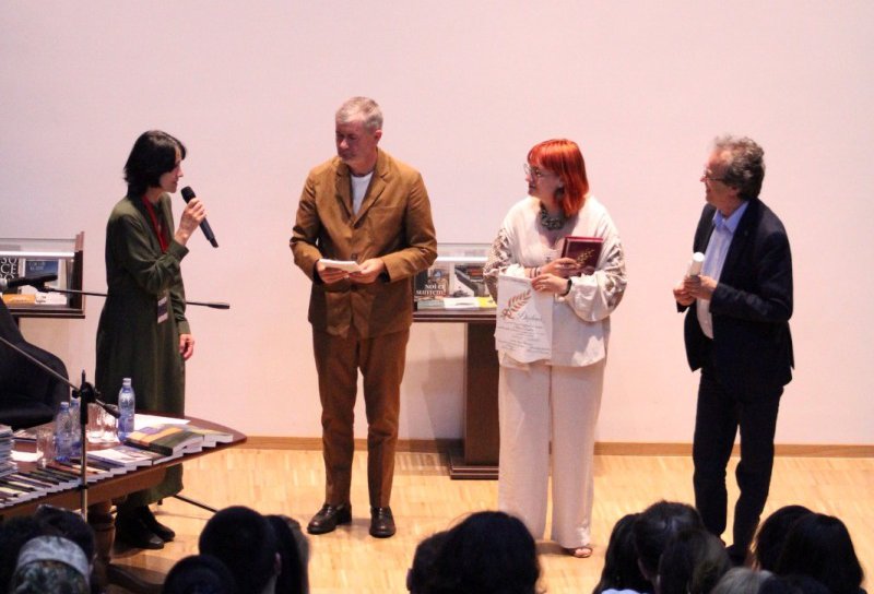 Premiul de debut al Memorialului Ipotești pentru anul 2024 i-a fost acordat poetei Simona Sigartău