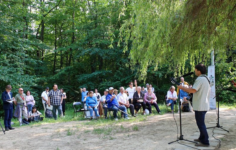 Galei Laureaților Concursului Național de Poezie și Interpretare Critică a Operei Eminesciene „Porni Luceafărul...”, ediția a XLIV-a
