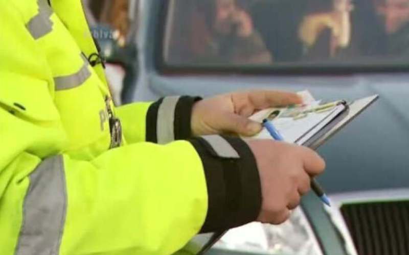 Botoșănean depistat la volan, deși nu avea permisul suspendat