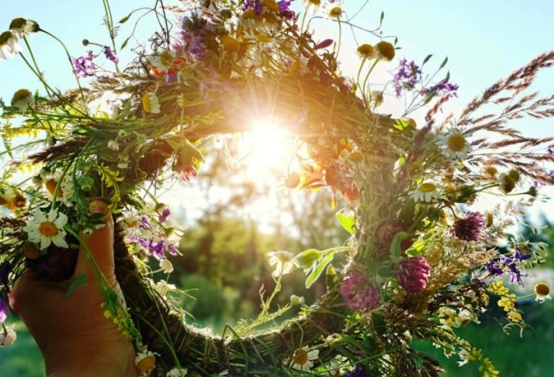 Tradiţii şi ritualuri în ziua cea mai lungă din an. Solstițiul de vară, începutul verii astronomice