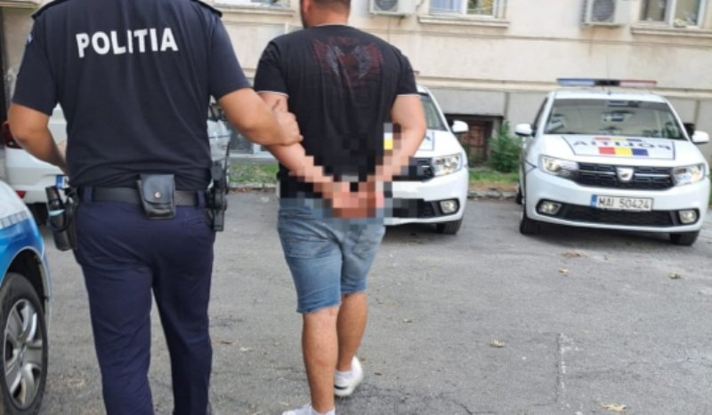 Reținut de polițiști, după ce a sustras 16.000 de lei din casa unei bătrâne
