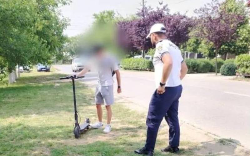 Vânătoarea de trotinetiști, bicicliști și mopediști continuă la Botoșani