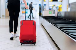 Ryanair își schimbă regulile privind …