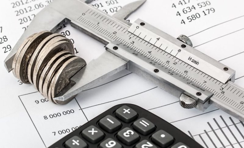 Ministrul Muncii a anunțat oficial: Utilizarea voucherelor în extrasezon și salarii înghețate