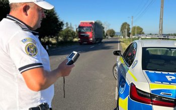 Transportatorii de marfă, luați la …