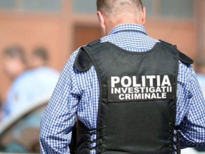 Percheziții la locuințele unor persoane …