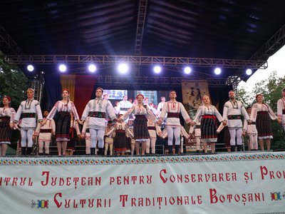 Festivalul Internațional al Cântecului, al …