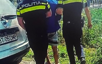 Reținut pentru furt de bunuri, …