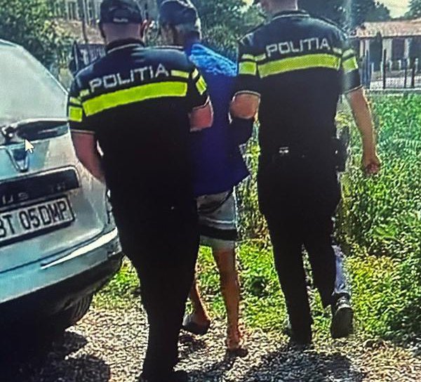 Reținut pentru furt de bunuri, în valoare de aproximativ 20.000 de euro