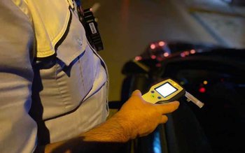 Șofer băut, reținut de polițiști