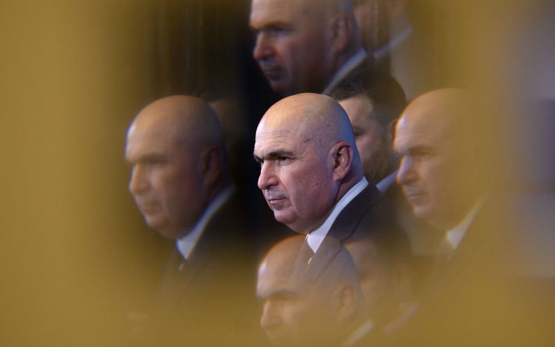 Bolojan schimbă regulile în PNL. Pedepse pentru liderii care pierd alegeri, funcții pentru specialiști din afara partidului