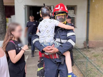 FOC într-o garsonieră dintr-un bloc …