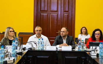 S-a născut APOLODOR, Festivalul de …