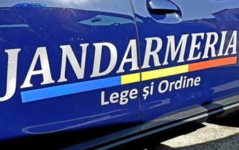 Jandarmii botoșăneni în stradă la …