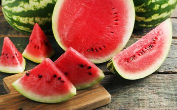 Ce pățești dacă înghiți semințele …