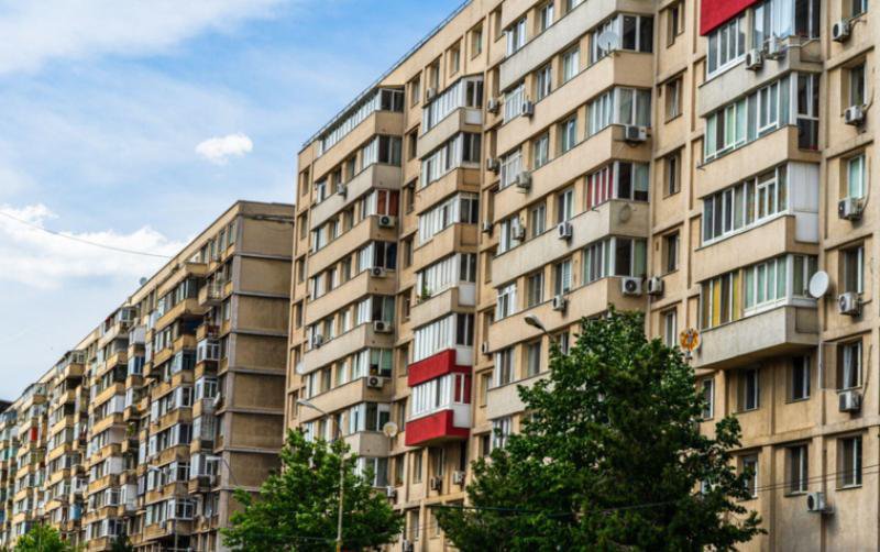 Obligatoriu pentru proprietarii de apartamente. Amendă între 2.000 de lei și 4.000 de lei pentru cei care stau la bloc