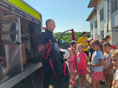 Pompieri pentru o zi – …