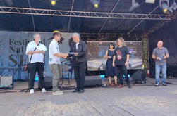 Festivalul-concurs de muzică folk pentru …