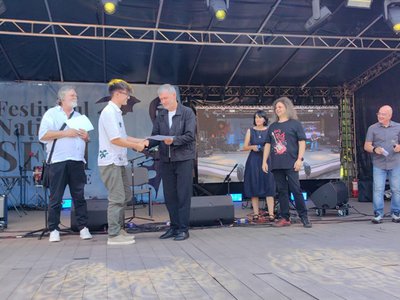 Festivalul-concurs de muzică folk pentru …
