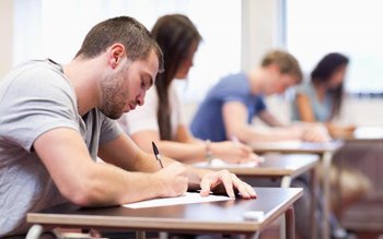 AJPIS Botoșani: Elevii majori nu …