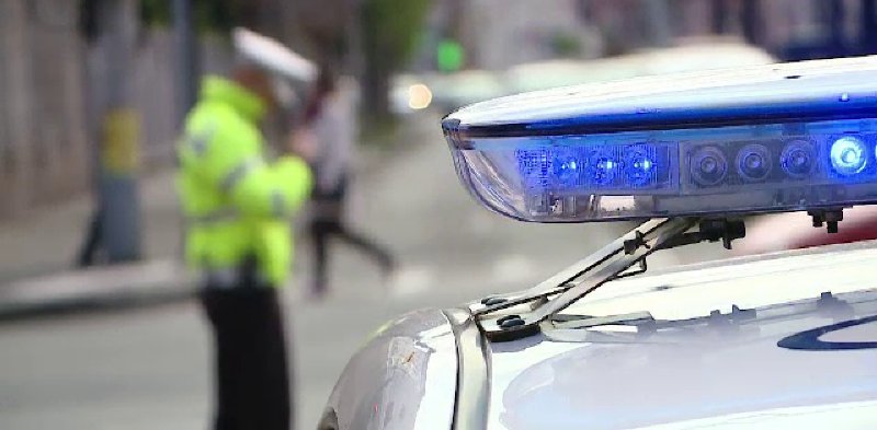 Depistat la volanul unui autoturism neînmatriculat și fără a deține permis de conducere