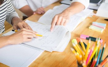 Decizia Ministerului Educației: Profesorii, obligați …