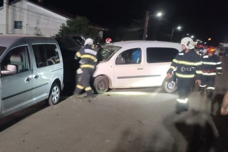 Accident cu patru mașini! Bărbat rănit în urma unui accident rutier produs în Todireni