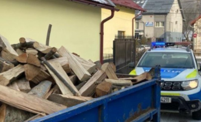 Amenzi de peste 15.000 lei în urma unei acțiuni a polițiștilor pentru prevenirea faptelor ilegale în domeniul silvic