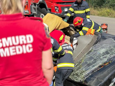 Accident cu victima încarcerată! Două …
