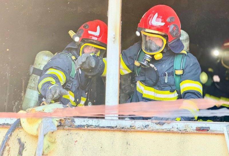 Incendiu izbucnit într-un apartament din Botoșani