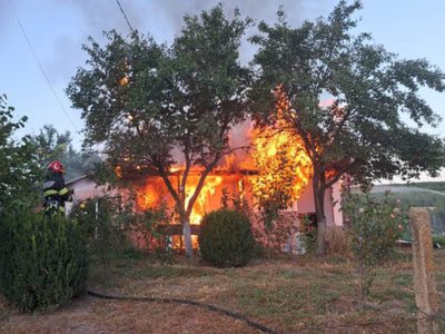 O butelie a EXPLODAT într-o …