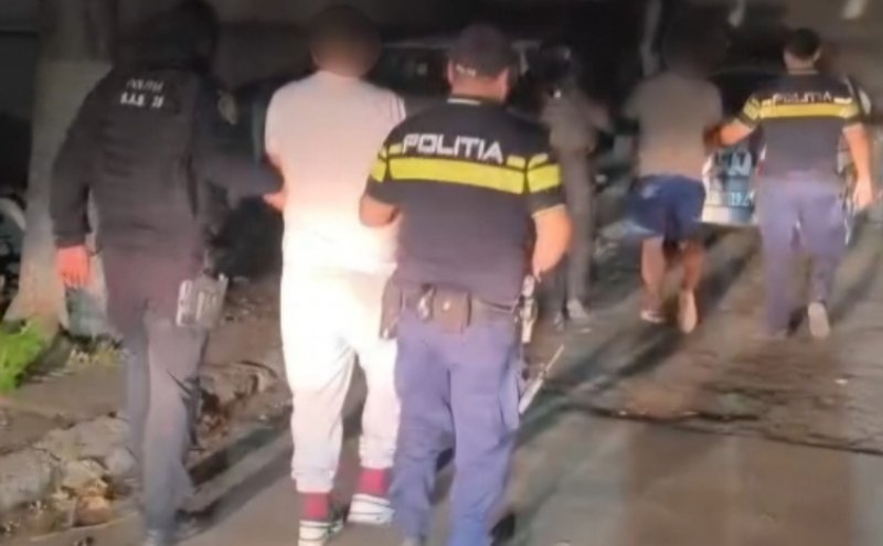 Bărbați reținuți după ce au făcut scandal și s-au bătut pe terasa unui bar din Dângeni