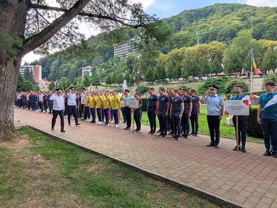 Timp de trei zile salvatori …