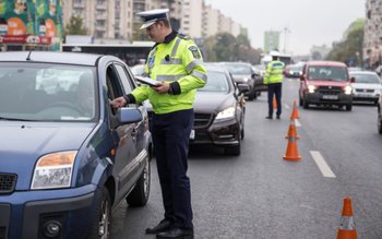 Zeci de amenzi în valoare …
