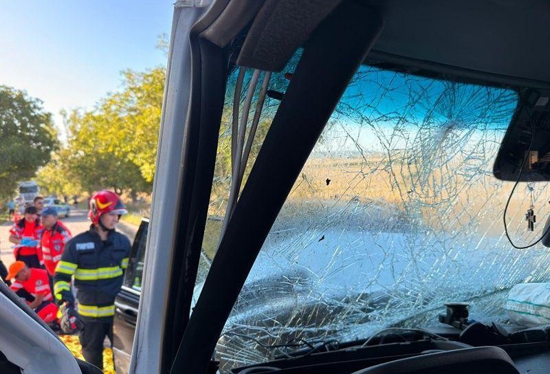 Femeia rănită grav în accidentul cu trei decedați de la Românești s-a stins la spital