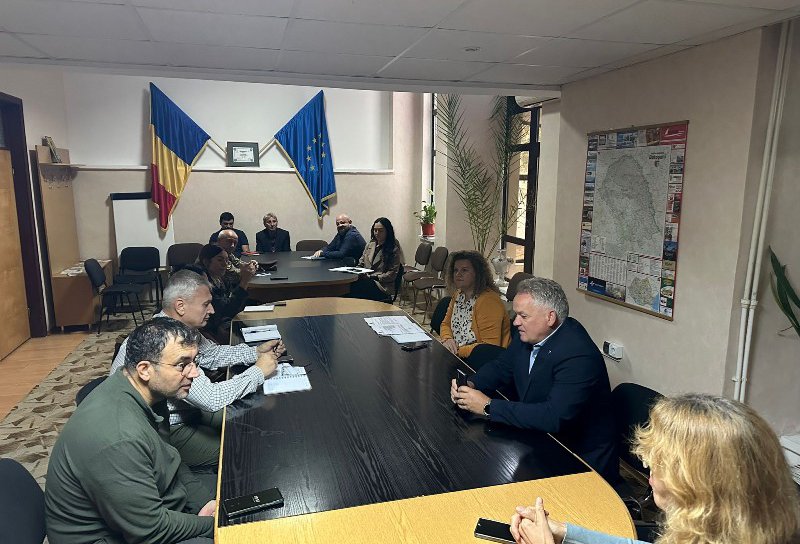 Ședință la Prefectura Botoșani pentru organizarea Zilei de Curățenie Națională 2025