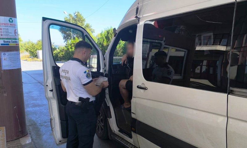A fost convins să plătească 7.000 euro pentru un document fals