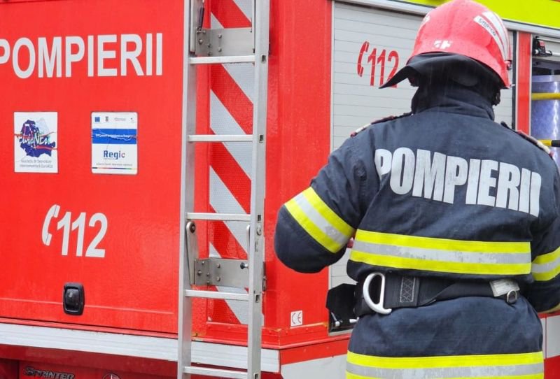 Incendiu izbucnit într-o gospodărie din județ din cauza unui scurtcircuit