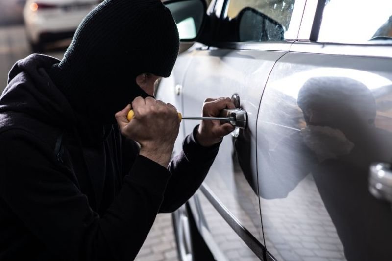Acțiunea polițiștilor pentru prevenirea furturilor din auto. Recomandări ale polițiștilor pentru nu a fi un caz