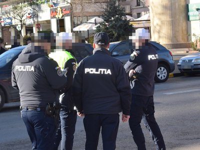 Scandal oprit de polițiști aflați …