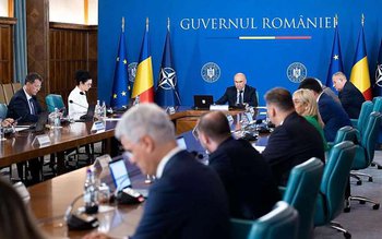 Încep tăierile și la Guvern. …