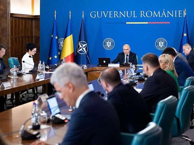 Încep tăierile și la Guvern. …